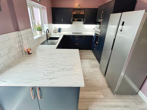 Kitchen- click for photo gallery